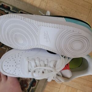 Nike Women’s Court Vision